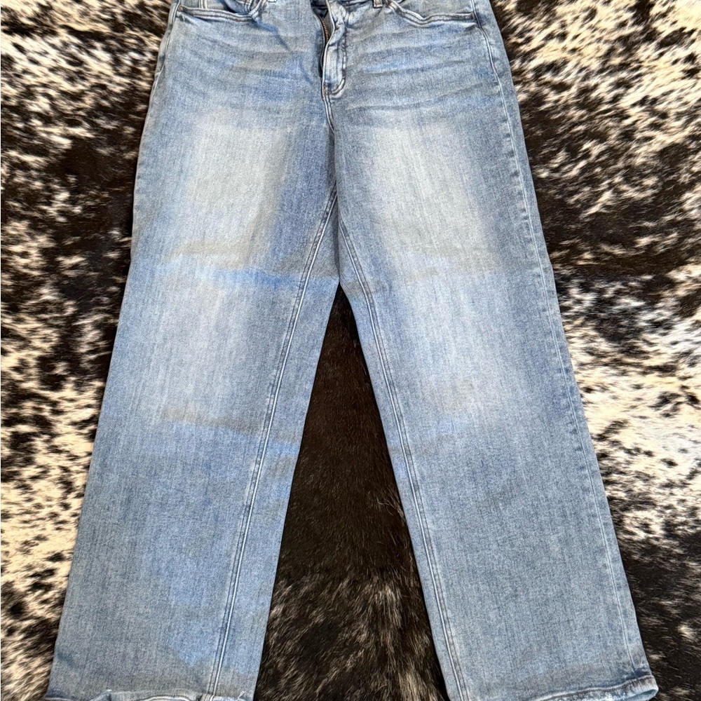 Elegant Light Blue Women's Wide Leg Jeans